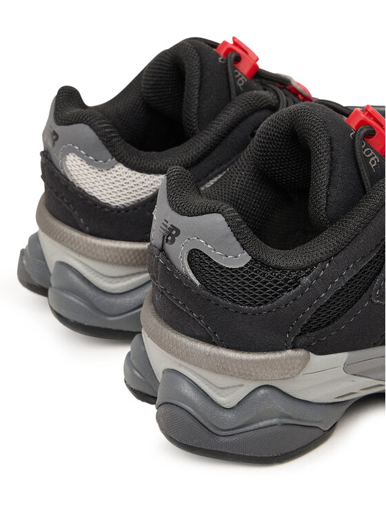 New Balance New Balance Sneakersy IV9060BK Czarny
