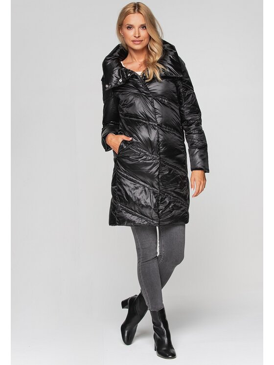 Perso Perso Zimní kabát z ukośnym pikowaniem Černá Slim Fit