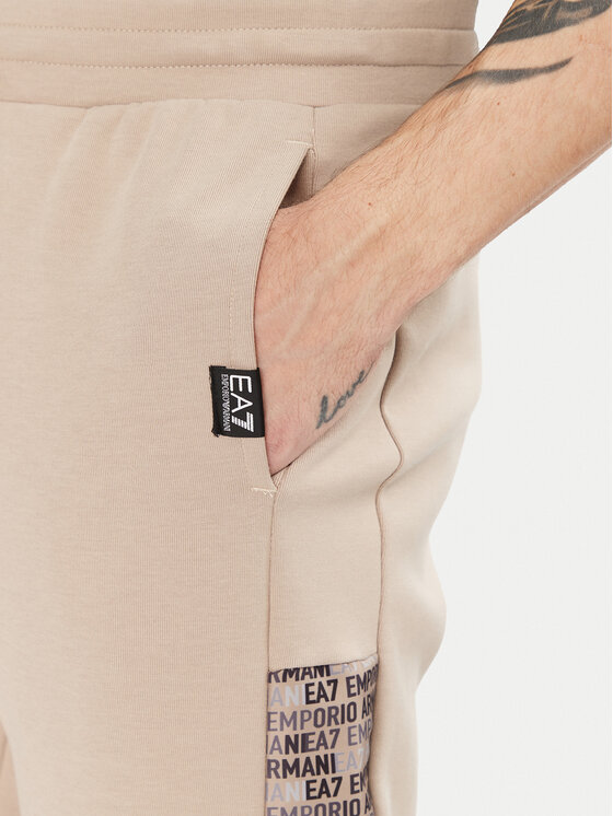 EA7 Emporio Armani EA7 Emporio Armani Jogginghose 7M000216 AF12660 U6155 Beige Regular Fit