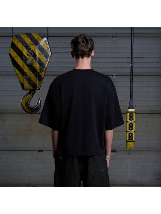 2005 2005 T-Shirt Core Czarny Oversize