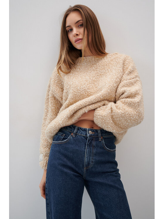 Fobya Fobya Sweter F2050 Beżowy Basic Fit