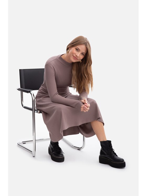 BeWear BeWear Sukienka dzianinowa b299 Brązowy Baggy Fit