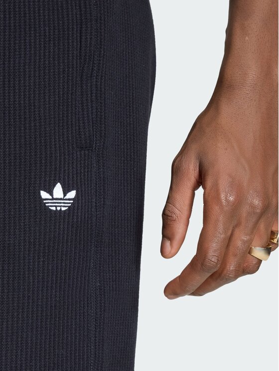 adidas adidas Szorty materiałowe 168941 Czarny Regular Fit