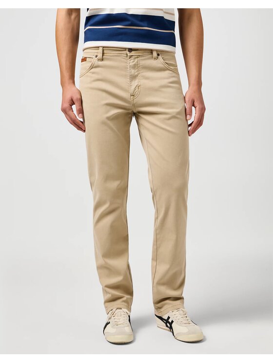 Wrangler Wrangler Spodnie materiałowe TEXAS Brązowy Regular Fit