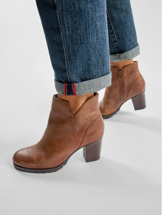 Clarks verona trish sale boots