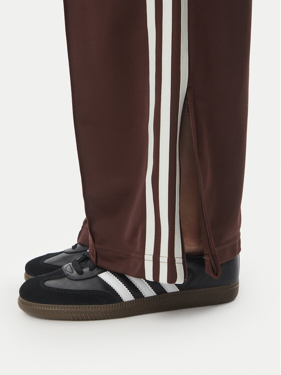 adidas adidas Παντελόνι φόρμας adicolor Firebird KD2526 Καφέ Loose Fit