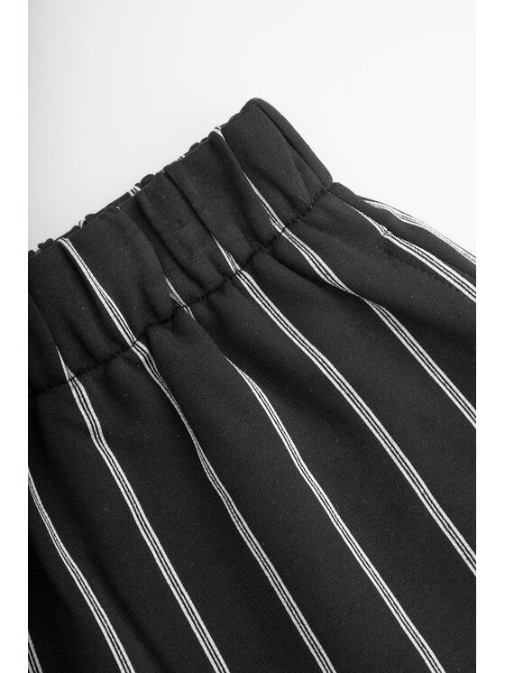 Coccodrillo Coccodrillo Szorty materiałowe WC6125501BSG-021 Czarny Regular Fit