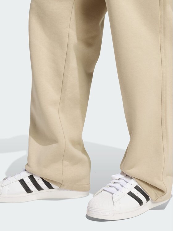 adidas adidas Spodnie dresowe 150893 Beżowy Loose Fit