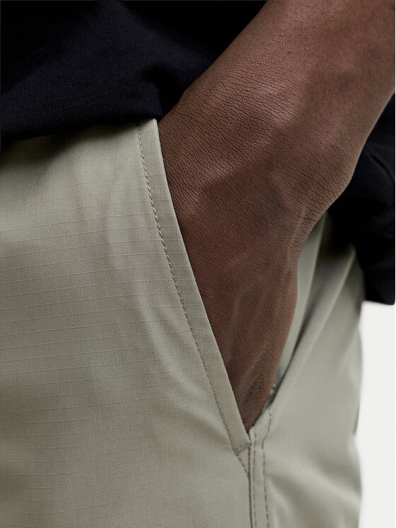 Jack & Jones Jack & Jones Pantaloncini di tessuto Cole Ivan 12288611 Verde Regular Fit