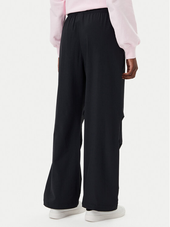 Champion Champion Donji dio trenerke 117977 Crna Loose Fit