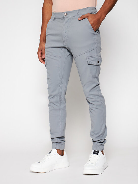 Guess Guess Jogger kelnės New Kombat M1RB17 WDP31 Pilka Slim Fit