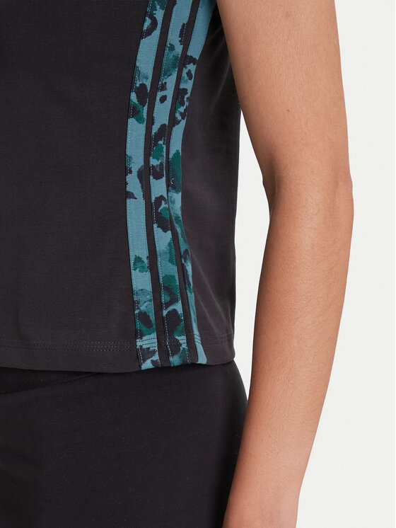 adidas adidas Тишърт Animal Print 3-Stripes JM1850 Черен Slim Fit