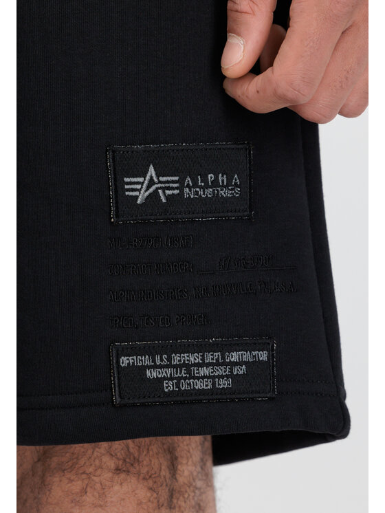 Alpha Industries Alpha Industries Szorty materiałowe Patch Short LF 136360-03 Czarny Classic Fit