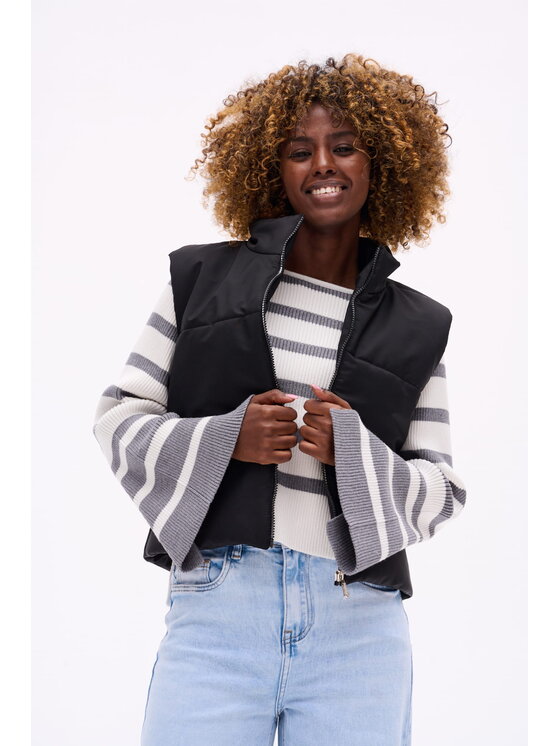 blue shadow blue shadow Bezrękawnik Andromeda Czarny Regular Fit