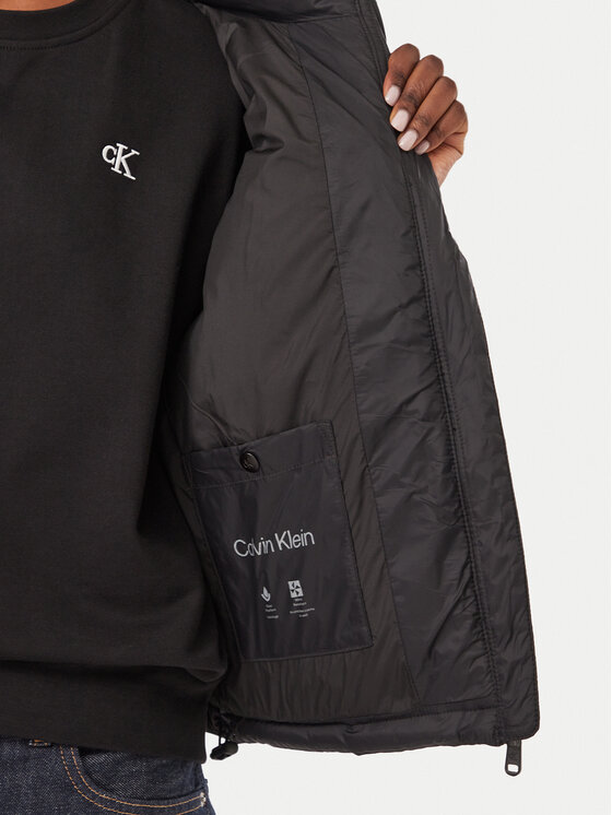 Calvin Klein Jeans Calvin Klein Jeans Пухено яке Essential LV047H500G Черен Relaxed Fit