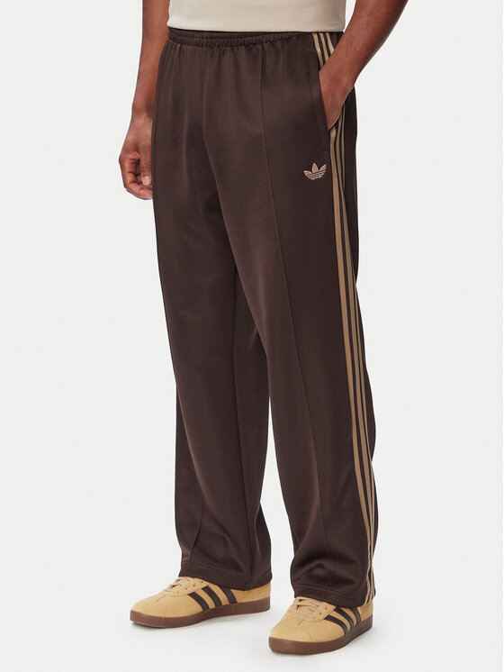 adidas Pantaloni trening adicolor Spacer KS7432 Maro închis Baggy Fit