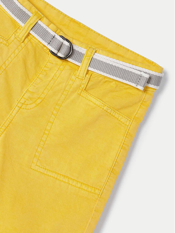 Mayoral Mayoral Pantaloncini di tessuto 3275 Giallo Regular Fit