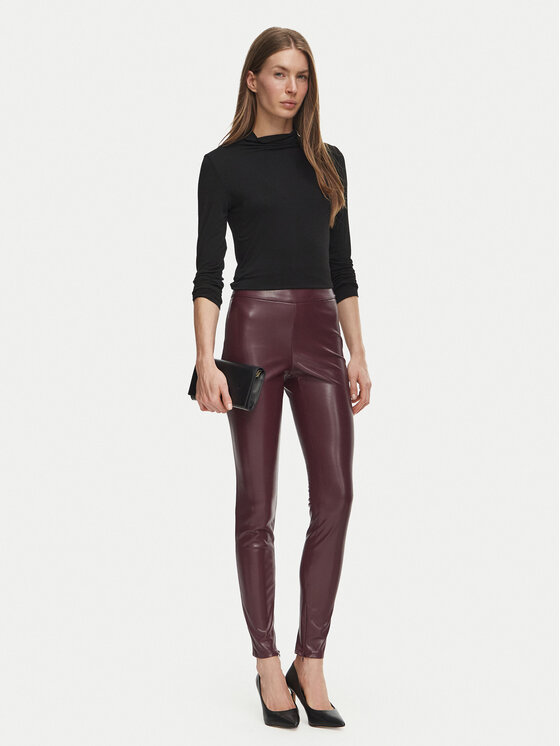 Guess Guess Hlače od imitacije kože W4BB18 WGIK0 Tamnocrvena Regular Fit
