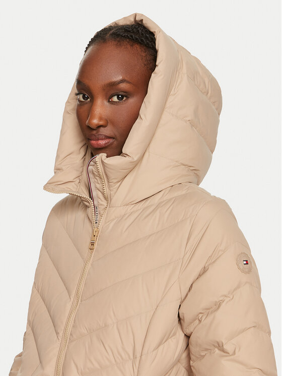Tommy Hilfiger Tommy Hilfiger Pūkinė striukė Chevron WW0WW42622 Smėlio Regular Fit