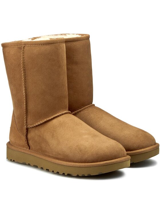 Ugg Ugg Sniego batai W Classic Short II 1016223 Ruda