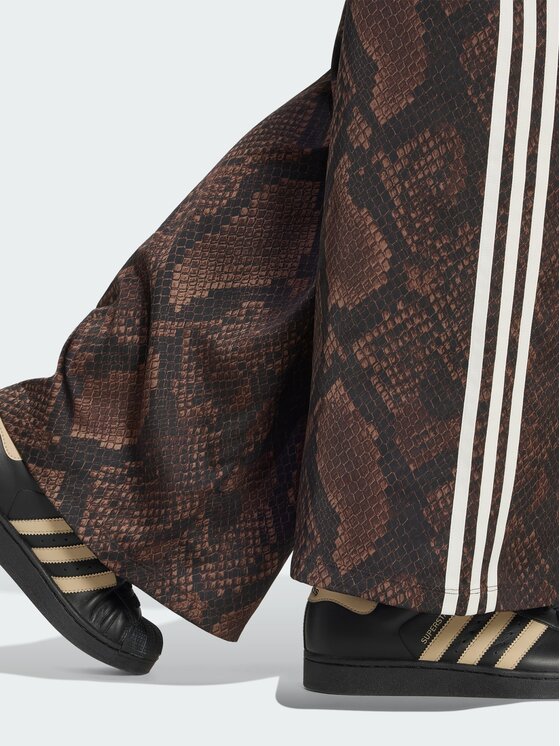 adidas adidas Spodnie dresowe 168122 Kremowy Loose Fit