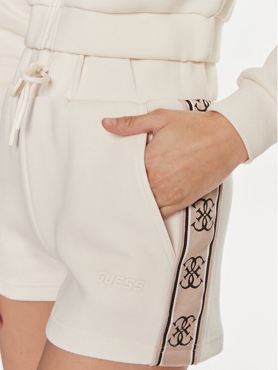 Guess Guess Αθλητικό σορτς Britney V3GD13 KB3P2 Εκρού Loose Fit