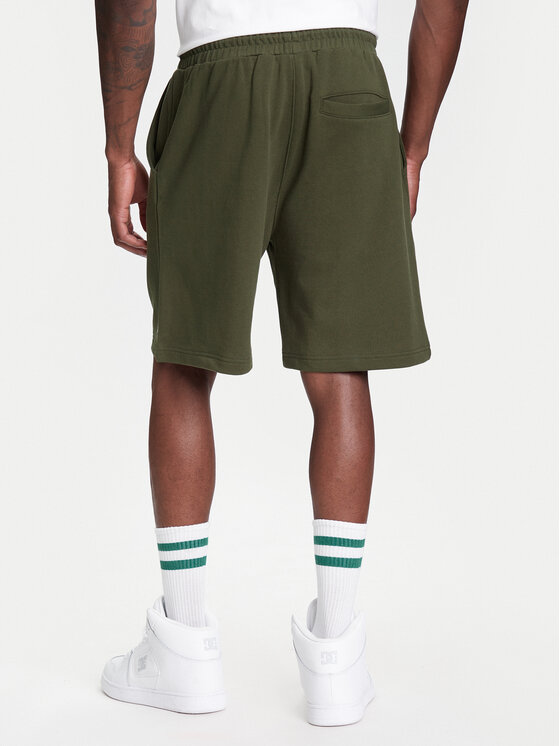 United Colors Of Benetton United Colors Of Benetton Szorty sportowe 342ZU900X Zielony Regular Fit