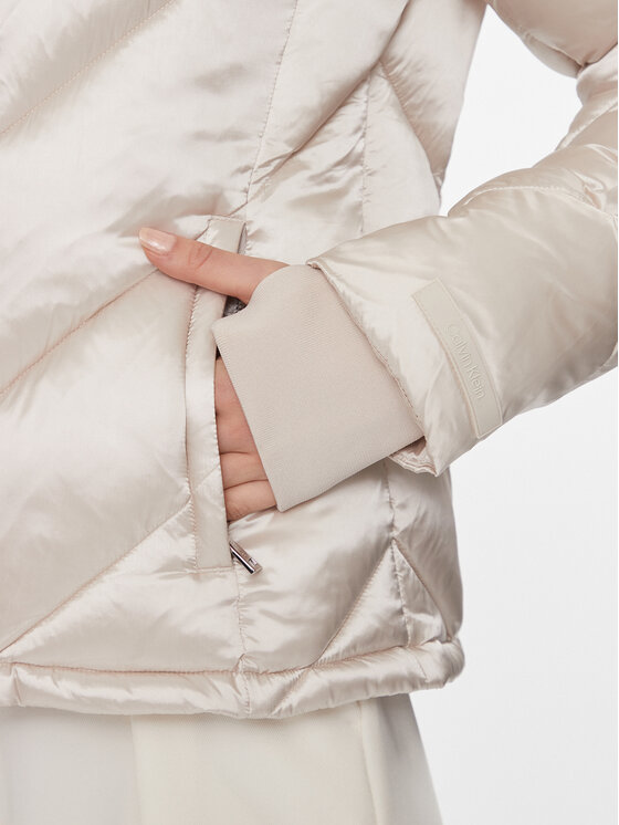 Calvin Klein Calvin Klein Geacă de iarnă K20K207068 Alb Regular Fit