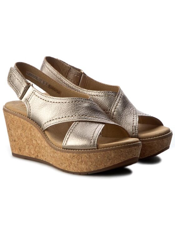 clarks aisley tulip wedge