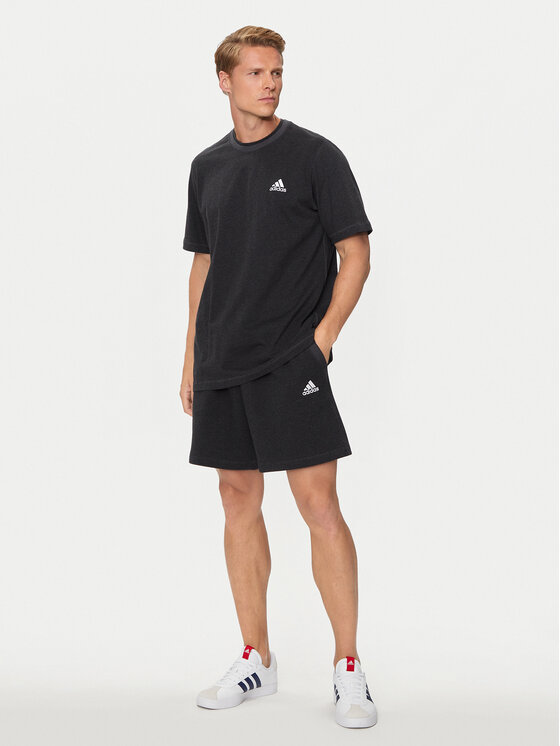 adidas adidas Športne kratke hlače Seasonal Essentials IW6360 Črna Regular Fit