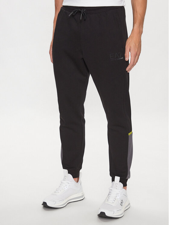EA7 Emporio Armani EA7 Emporio Armani Trenerka 6RPV54 PJ07Z 1200 Crna Regular Fit