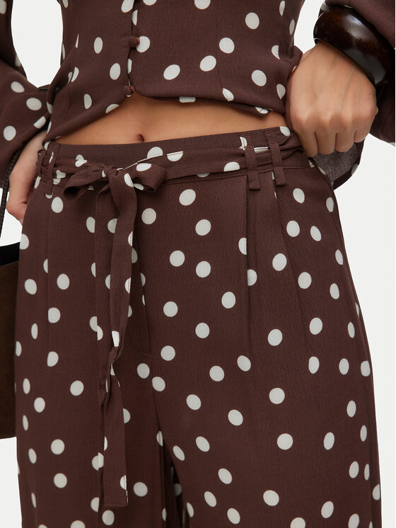 Vero Moda Vero Moda Pantaloni din material Elisa 10347961 Maro Loose Fit