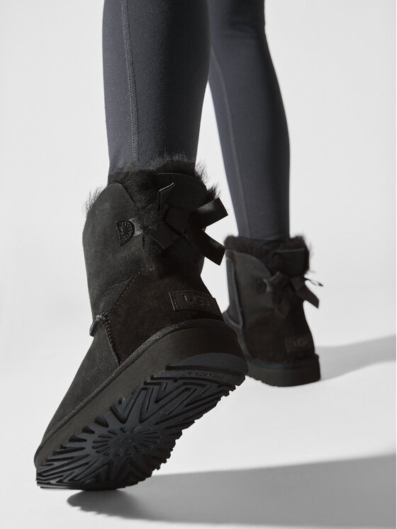 Ugg Ugg Škornji za sneg W Mini Bailey Bow II 1016501 Črna