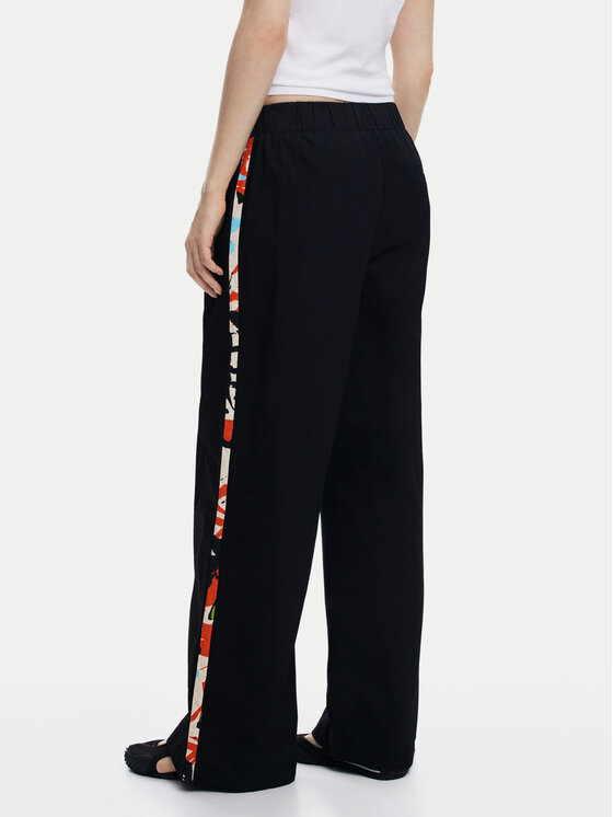 Desigual Desigual Pantaloni din material Paisley 25SWPW19 Negru Regular Fit