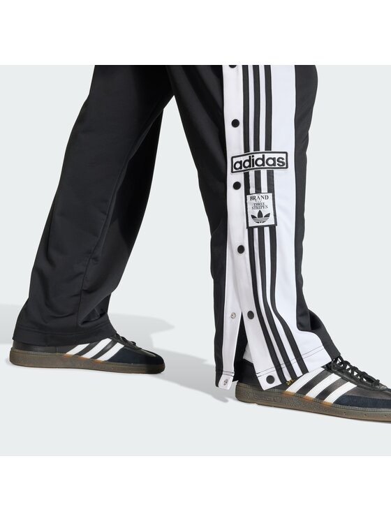 adidas adidas Spodnji del trenirke Adibreak Classic KD4094 Črna Regular Fit