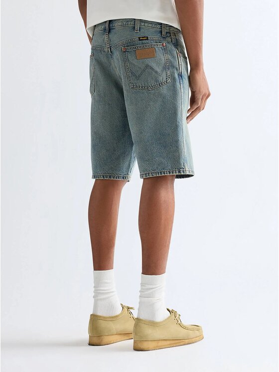 Wrangler Wrangler Szorty jeansowe COWBOY SHORTS Niebieski Straight Fit