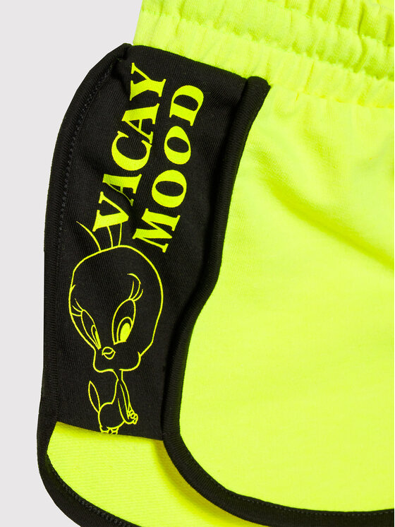United Colors Of Benetton United Colors Of Benetton Sportske kratke hlače LOONEY TUNES 3BT0C900T Zelena Regular Fit