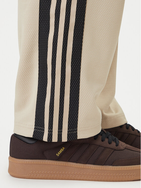 adidas adidas Spodnie dresowe KE0116 Beżowy Loose Fit
