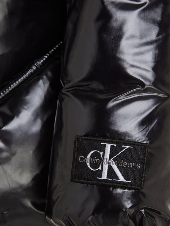 Calvin Klein Jeans Calvin Klein Jeans Μπουφάν χειμωνιάτικο IG0IG02237 Μαύρο Regular Fit