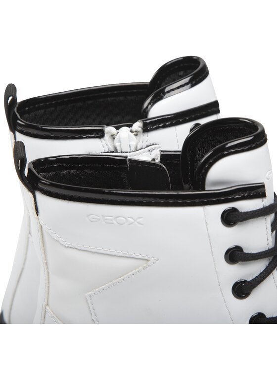 Geox Geox Žygio batai J Casey G. G J9420G 000HH C0404 D Balta