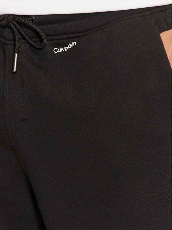 Calvin Klein Calvin Klein Donji dio trenerke K10K113654 Crna Regular Fit