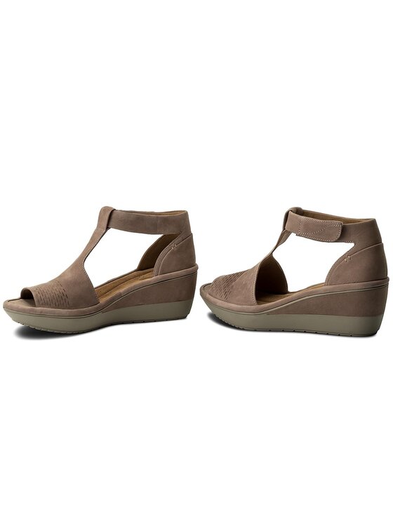Clarks Sanda y Wynnmere Avah 261339854 Br zowy Modivo.pl