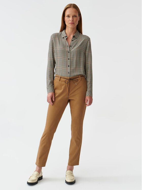 Tatuum Tatuum Pantaloni din material Amiso T2319.142 Maro Slim Fit