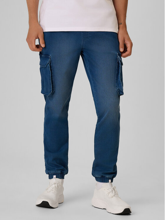 4F 4F Spodnie materiałowe ESSENTIAL Regular Fit