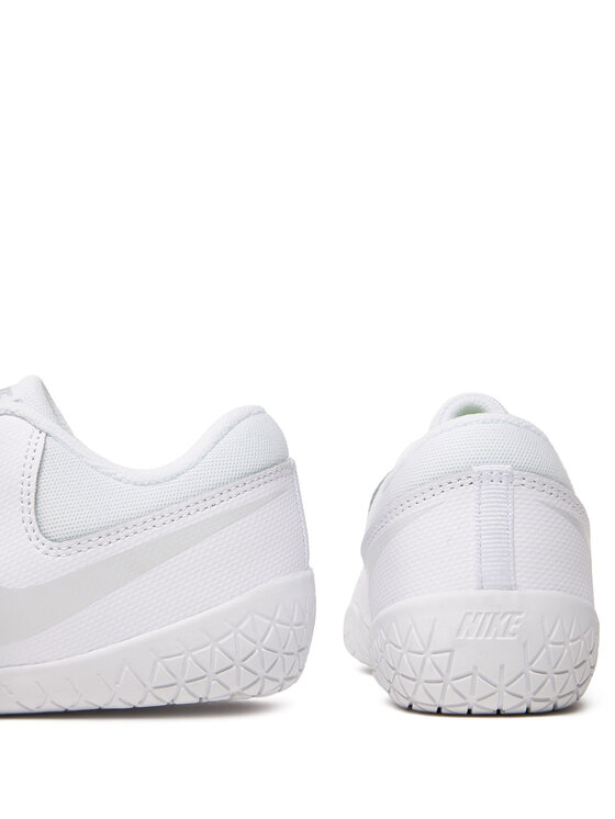 Nike Nike Sneakersy Cheer Sideline IV 943789 100 Bílá
