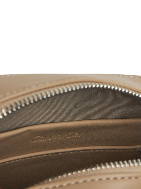 Calvin Klein Calvin Klein Дамска чанта Ck Pocket Camera Bag K60K613089 Кафяв