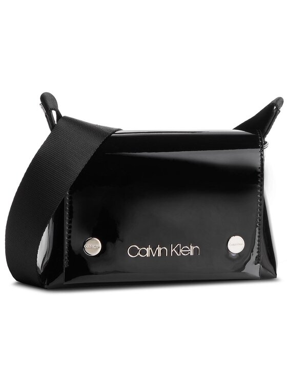 Calvin klein sale snap flap crossbody