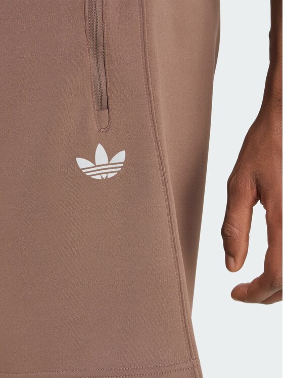adidas adidas Szorty materiałowe 169737 Brązowy Regular Fit
