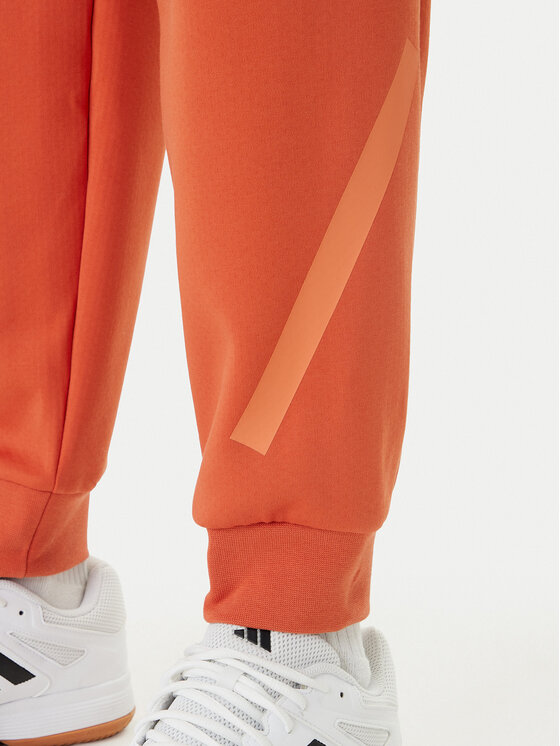adidas adidas Pantaloni da tuta Z.N.E. KE4686 Arancione Regular Fit