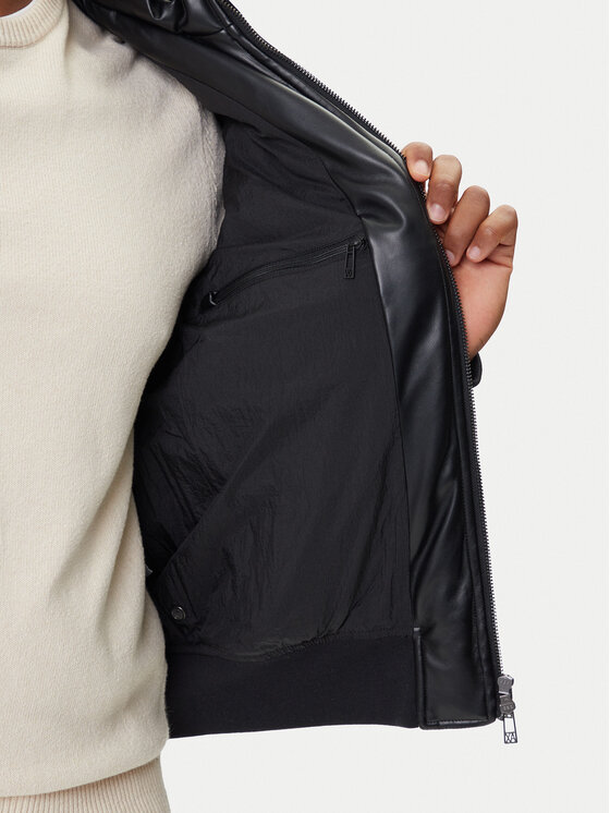Armani Exchange Armani Exchange Bunda z imitace kůže XM001124 AF16647 UC001 Černá Regular Fit